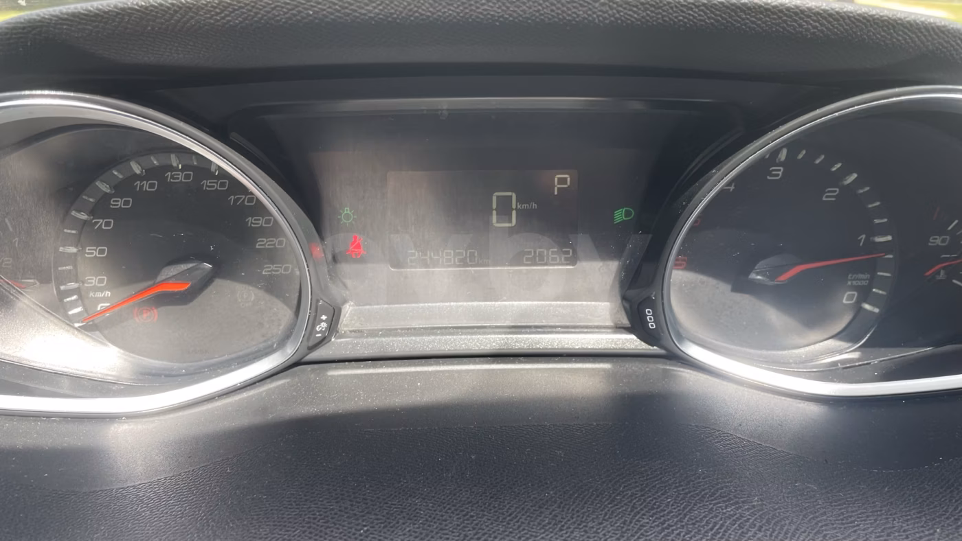 Peugeot 308 фото 6