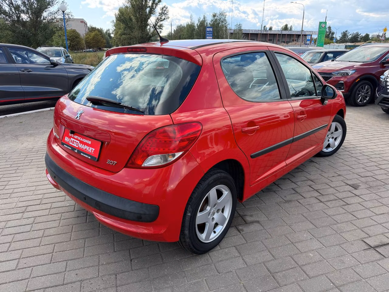 Peugeot 207 фото 3