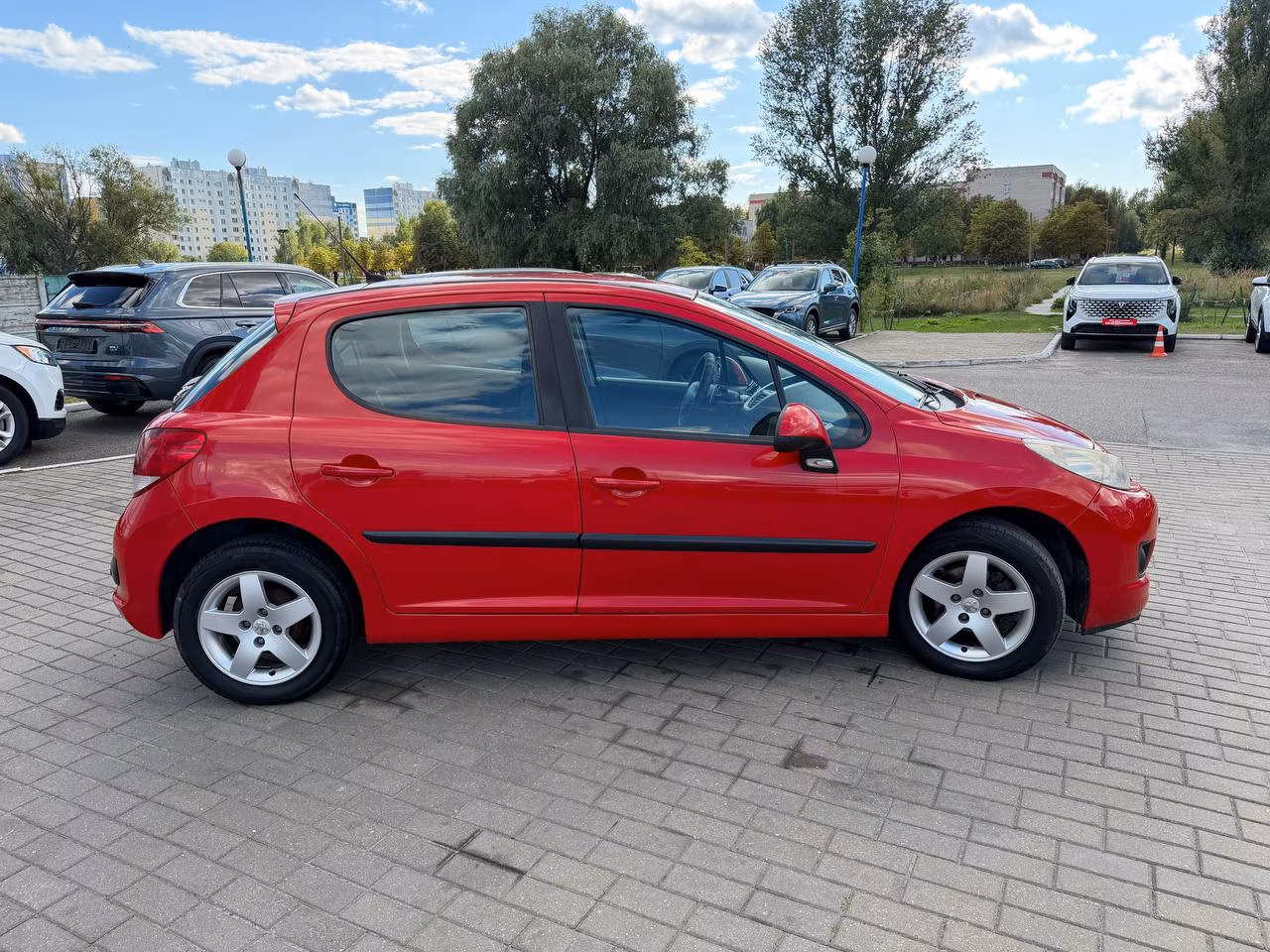 Peugeot 207 фото 6