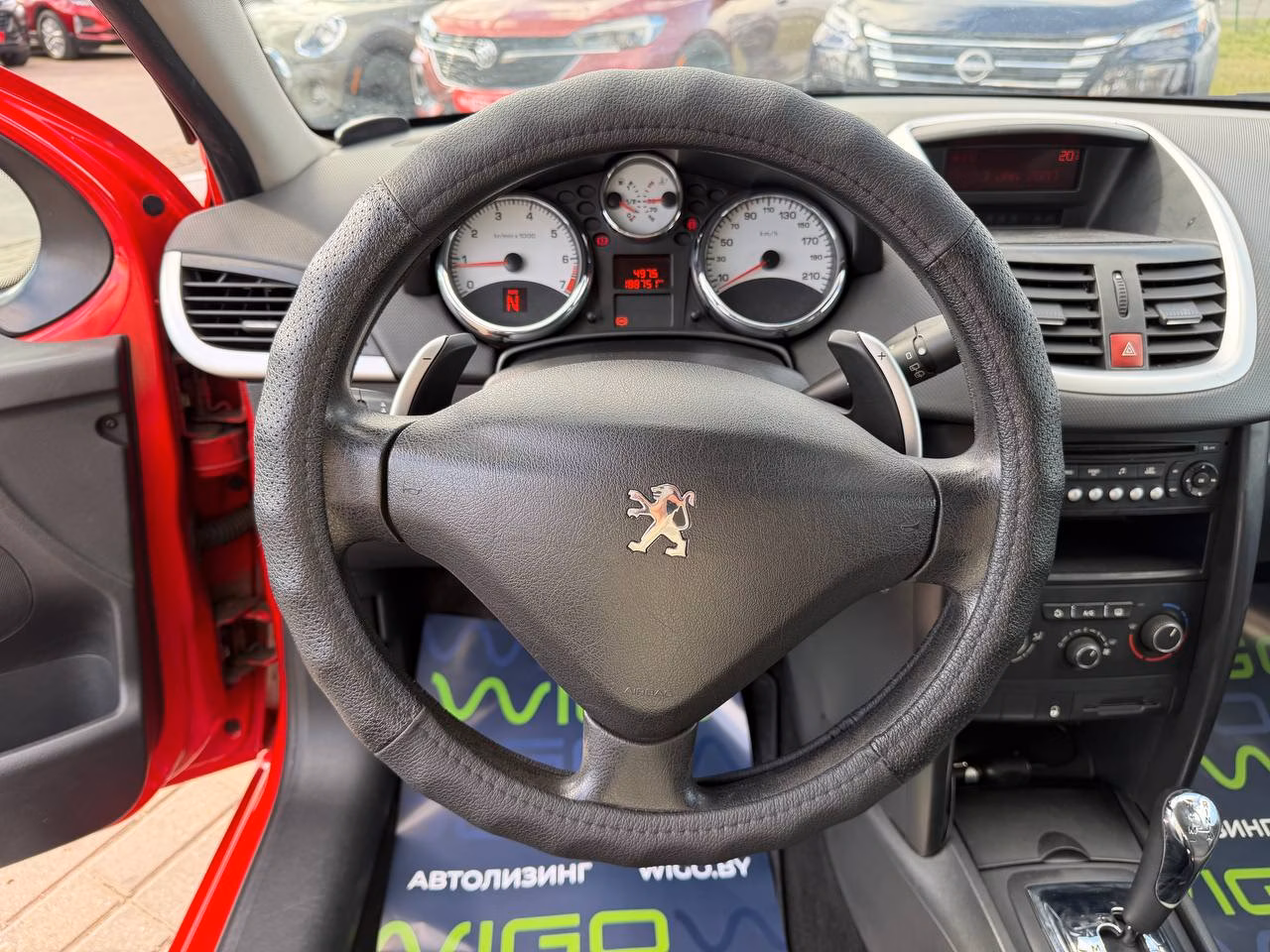 Peugeot 207 фото 10