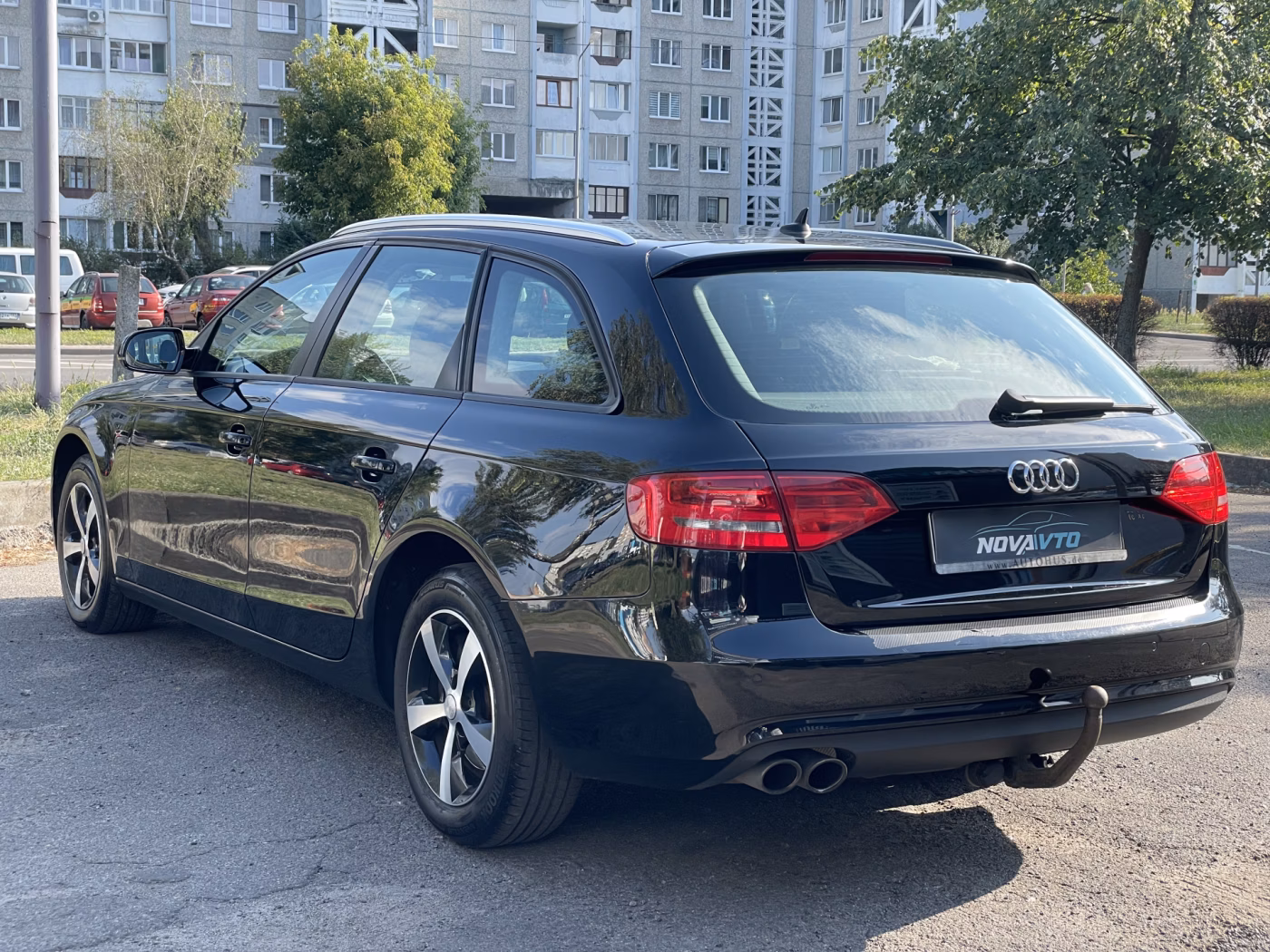 Audi A4 фото 7