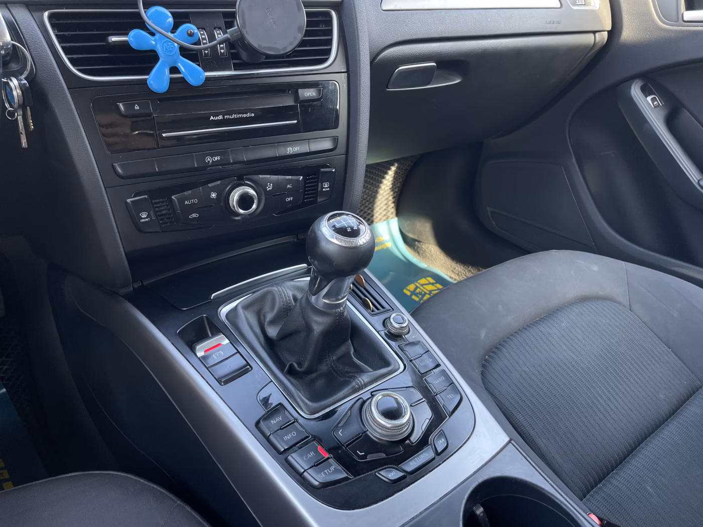 Audi A4 фото 19
