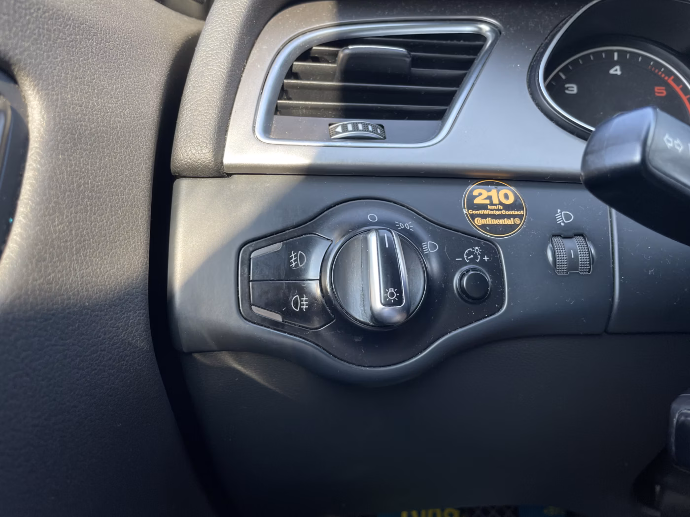 Audi A4 фото 24