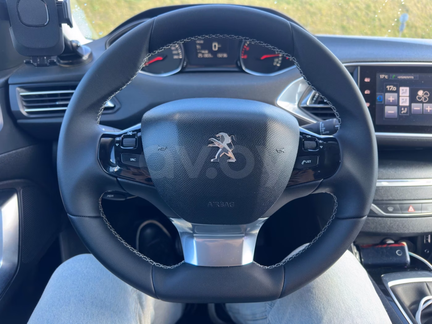 Peugeot 308 фото 6