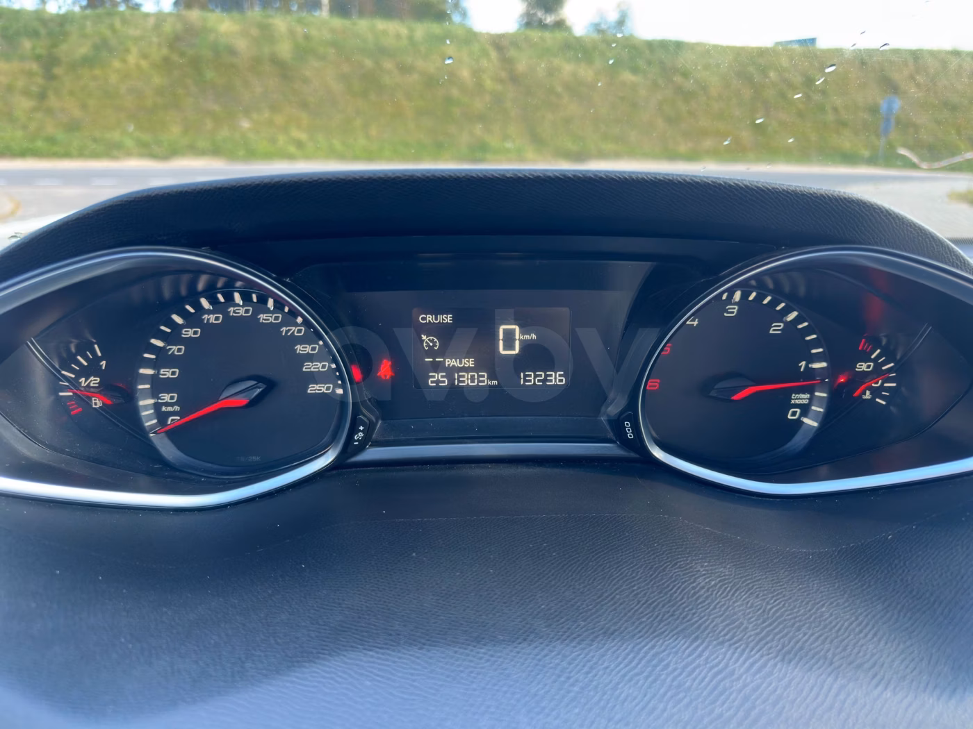 Peugeot 308 фото 11