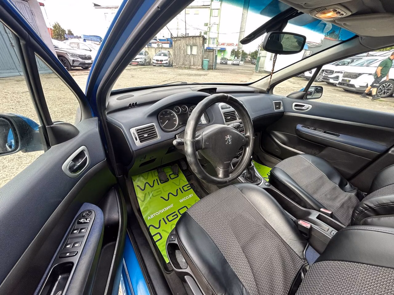 Peugeot 307 фото 9