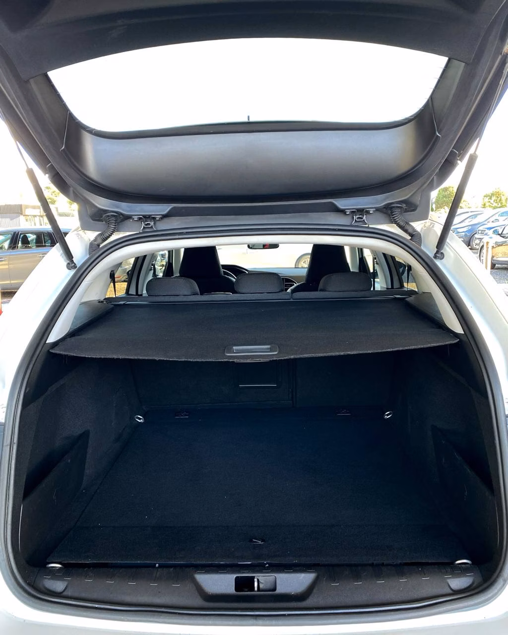 Peugeot 308 фото 14