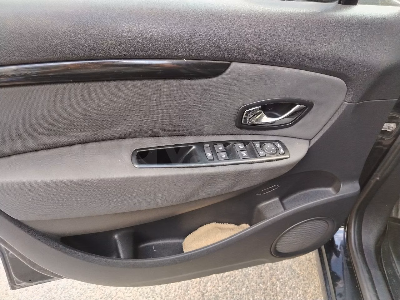 Renault Grand Scenic фото 11