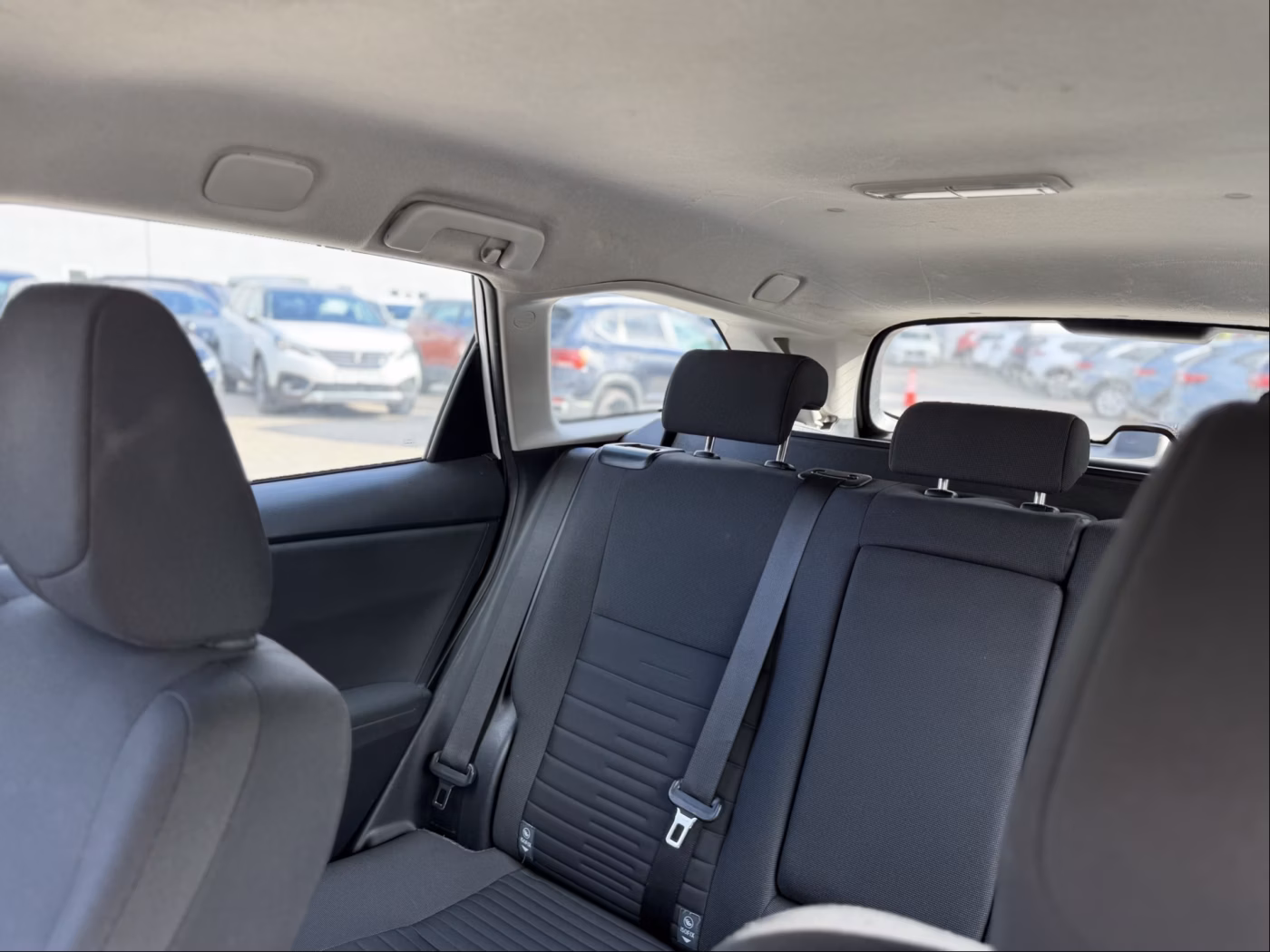 Toyota Auris фото 23