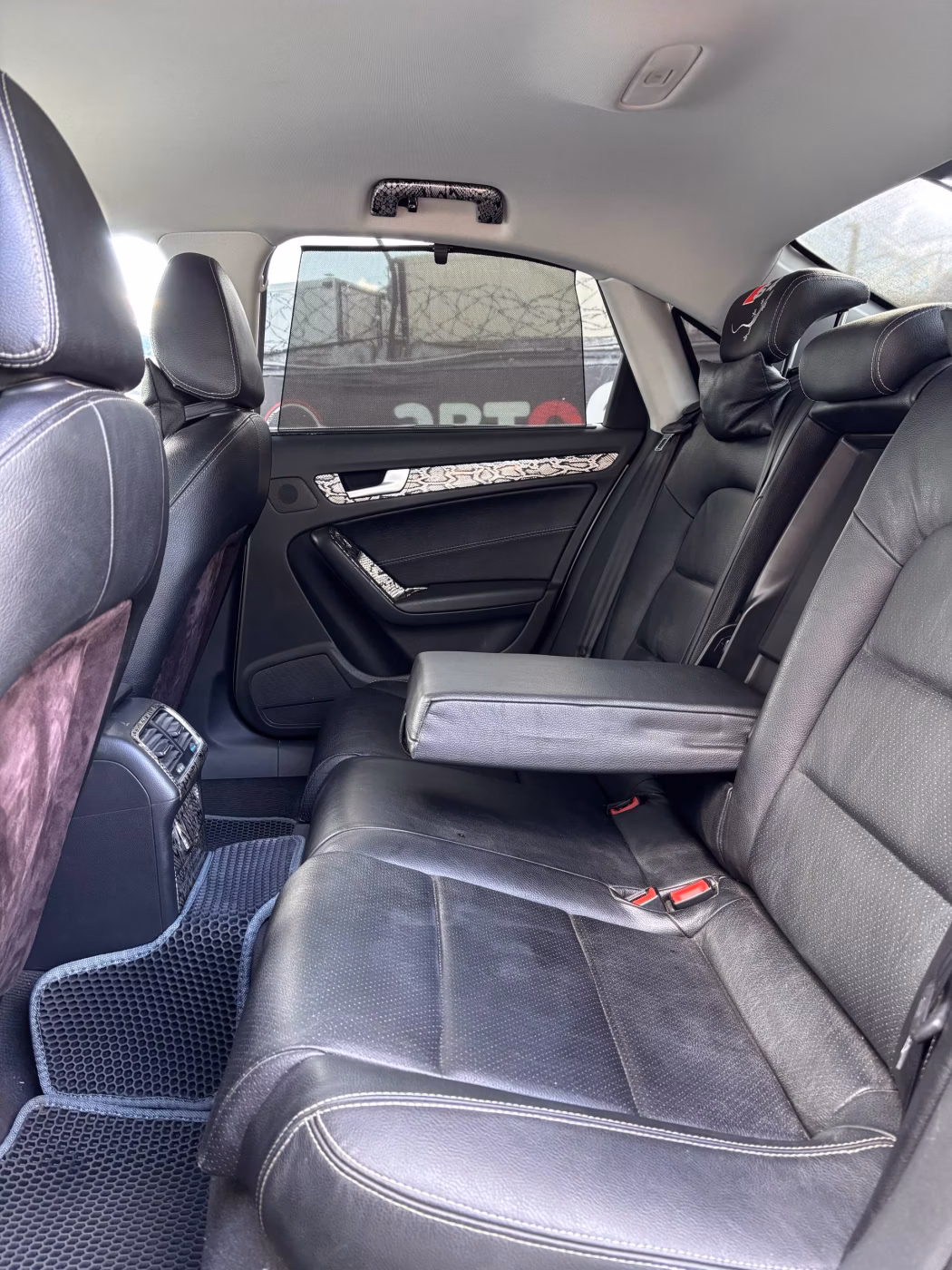 Audi A4 фото 9