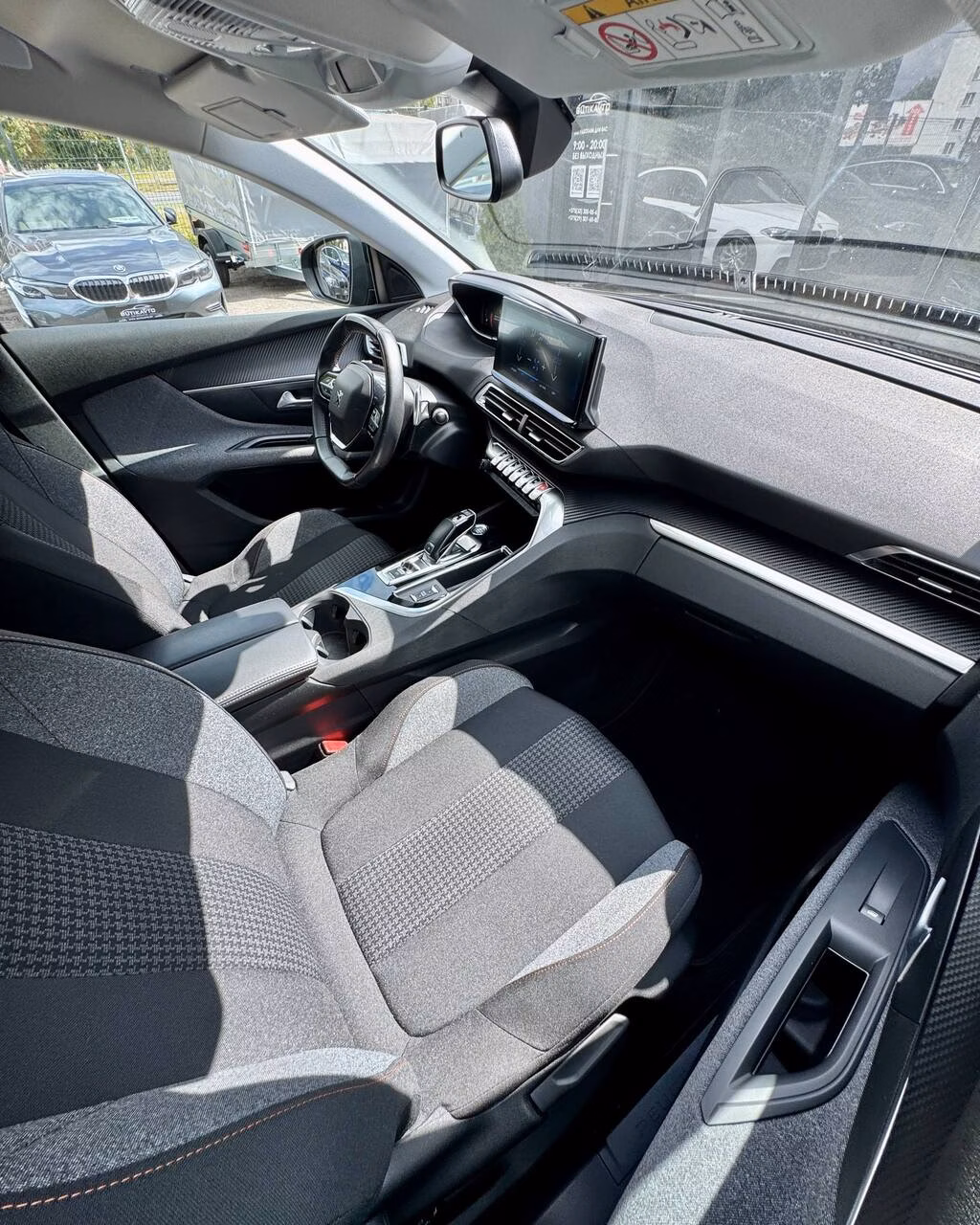 Peugeot 5008 фото 14