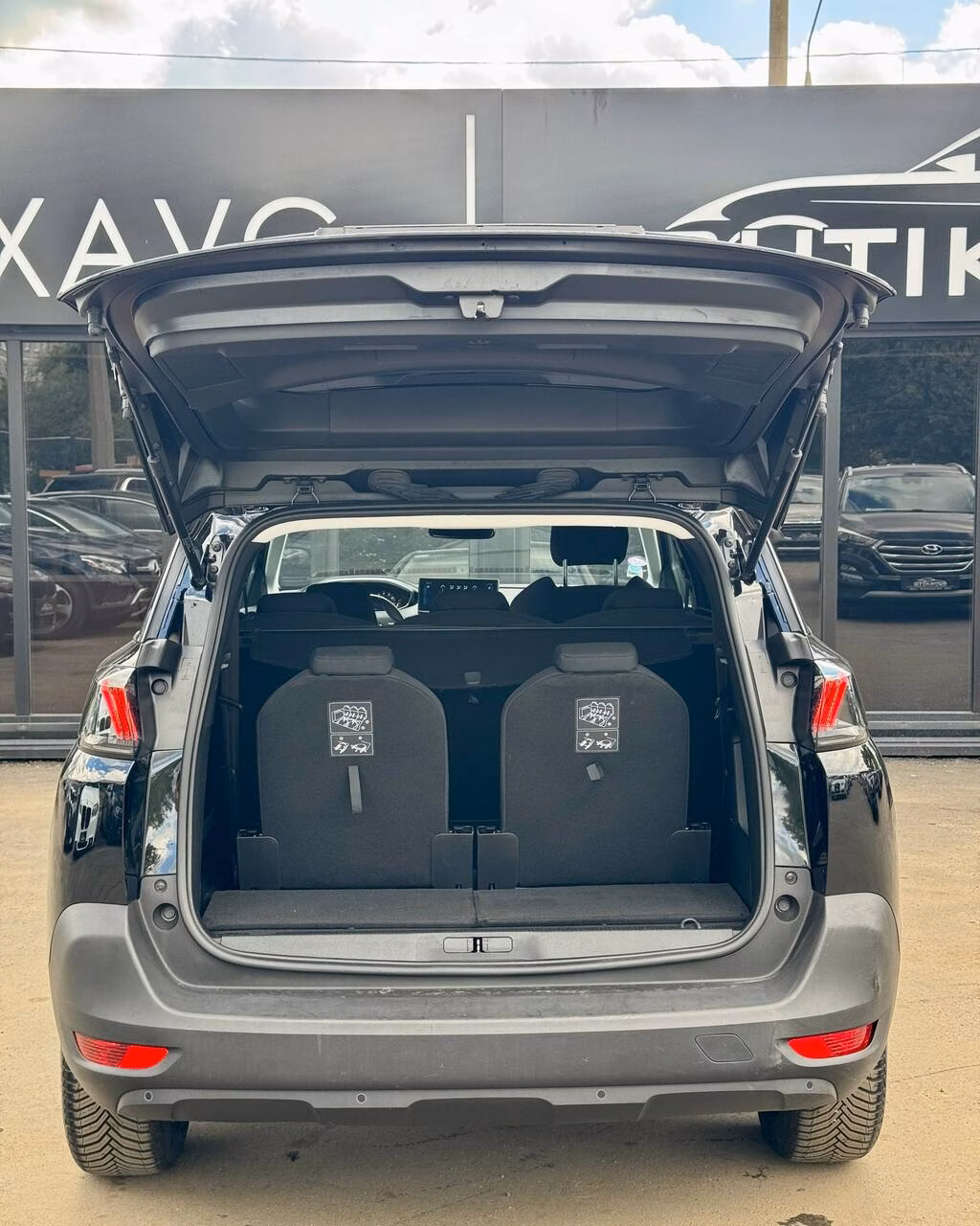 Peugeot 5008 фото 15