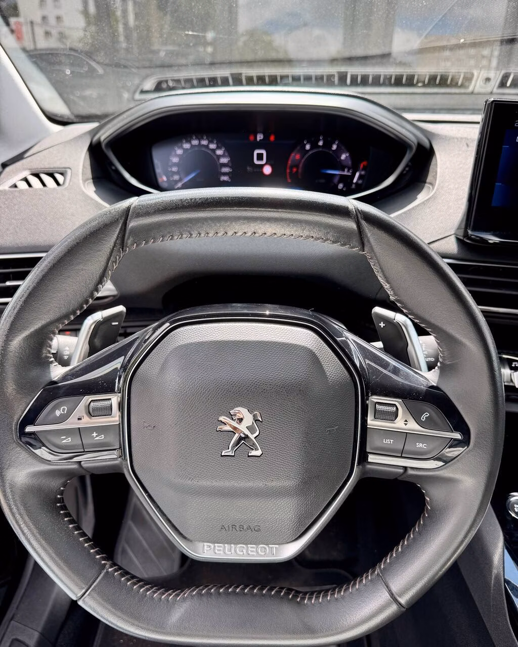 Peugeot 5008 фото 16