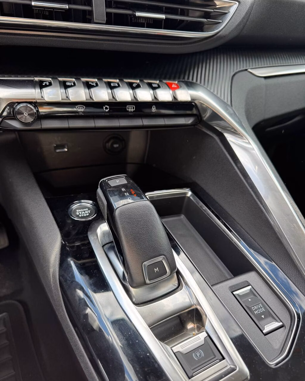 Peugeot 5008 фото 17