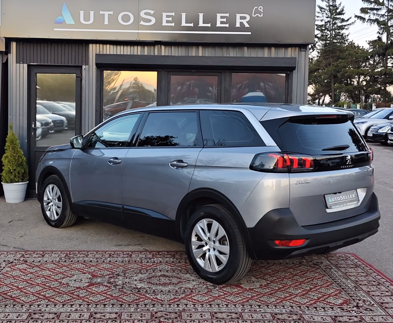 Peugeot 5008 фото 4