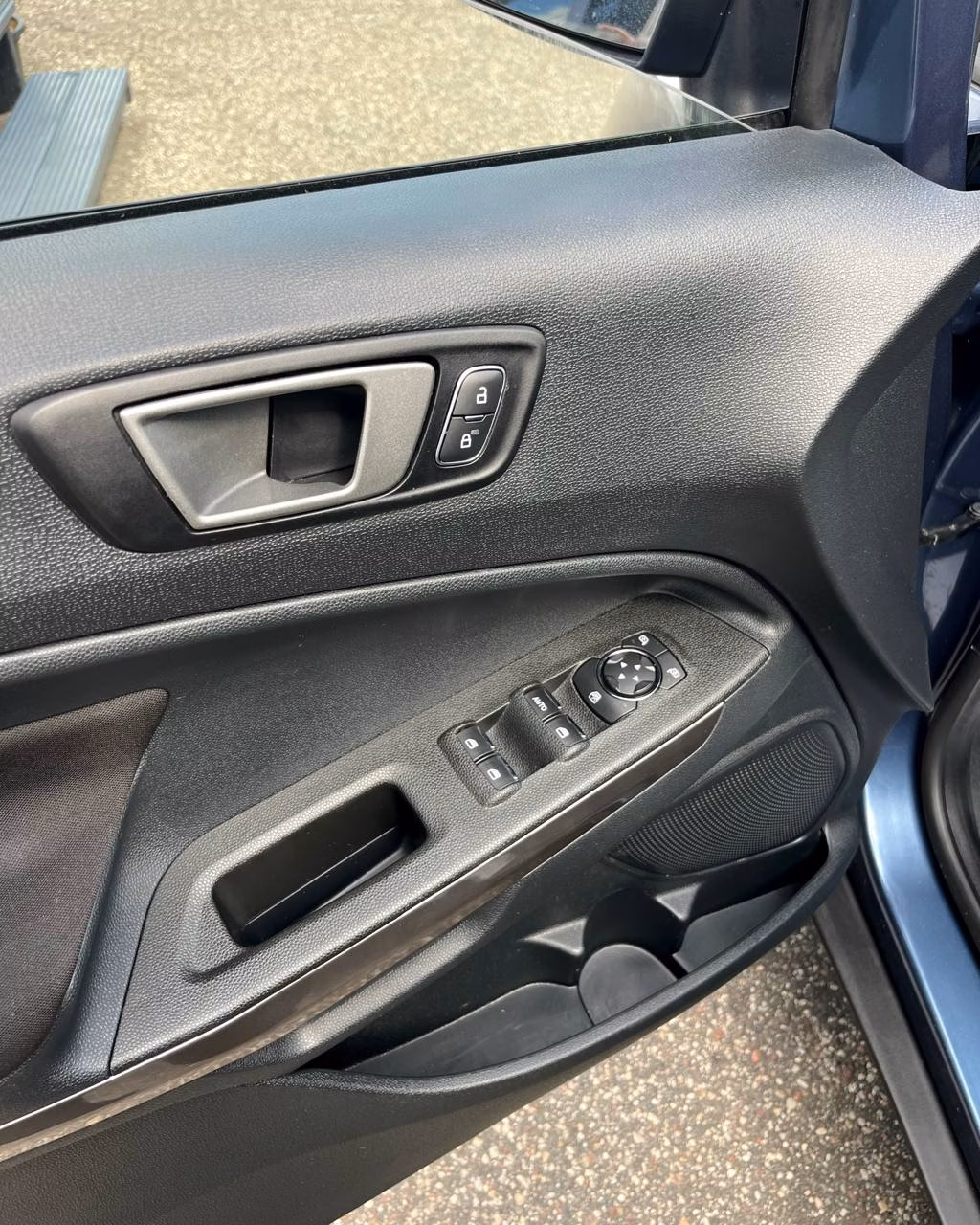 Ford EcoSport фото 11