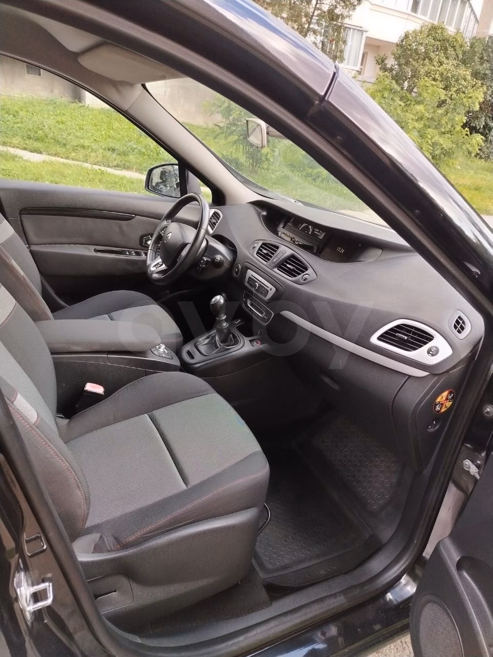Renault Grand Scenic фото 9