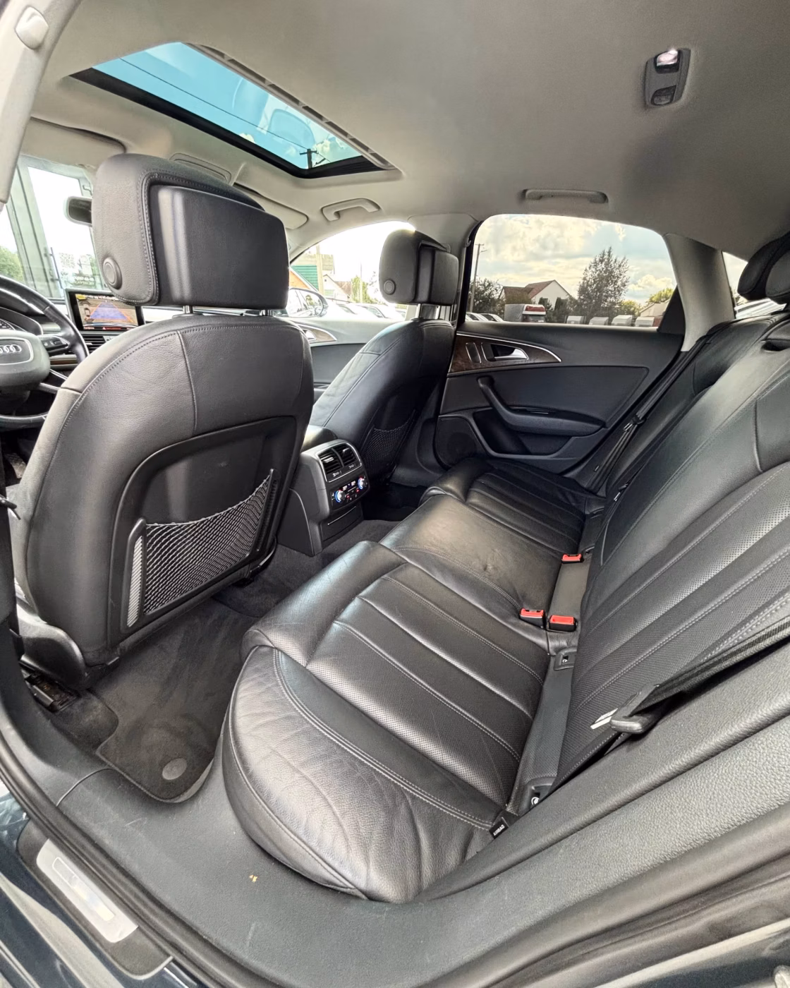 Audi A6 фото 8
