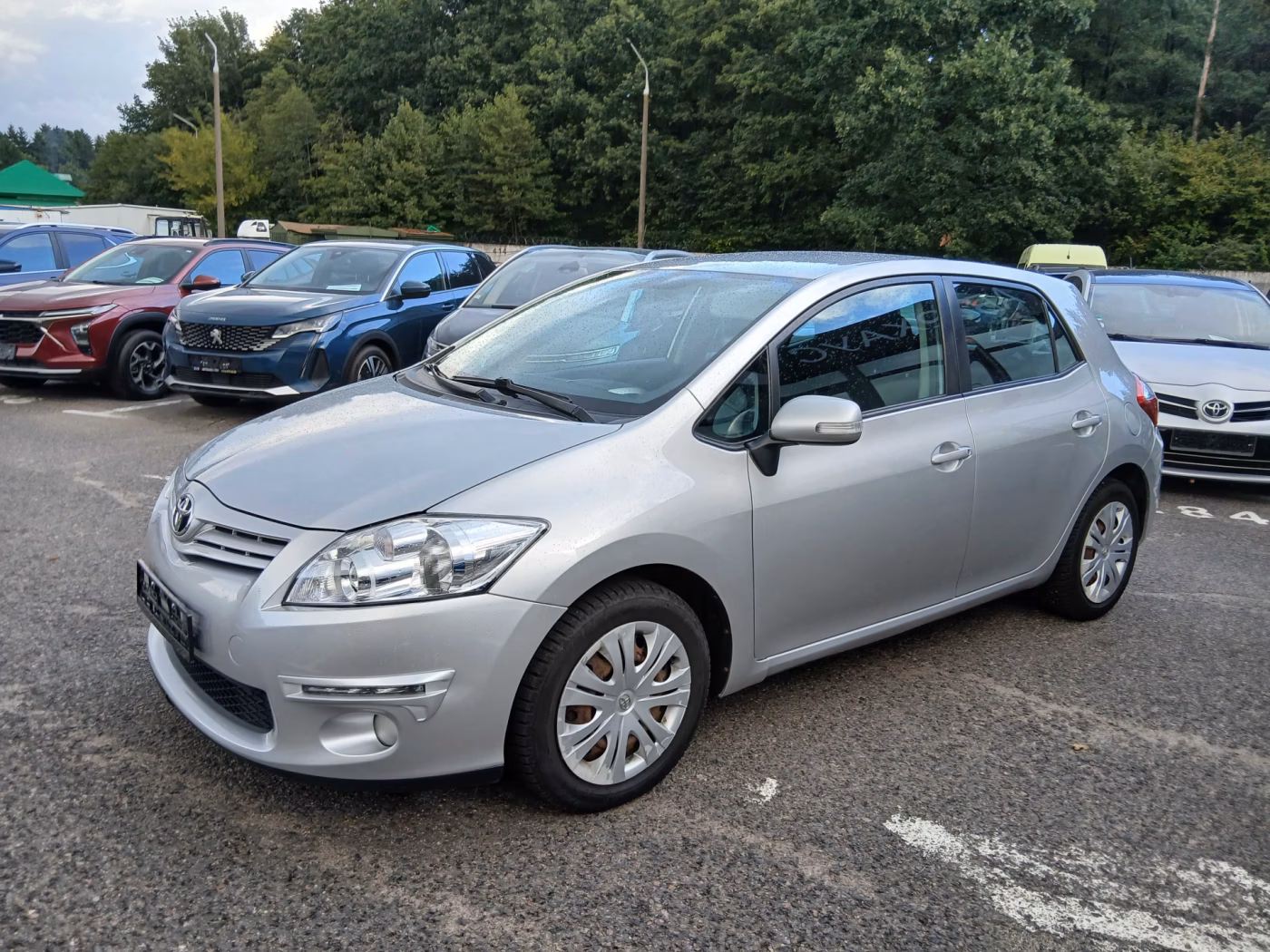 Toyota Auris фото 3