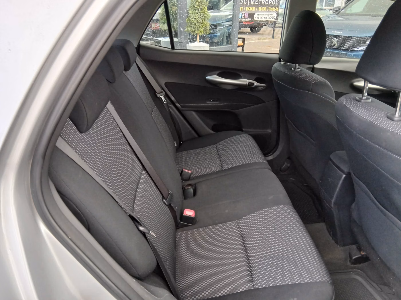 Toyota Auris фото 22