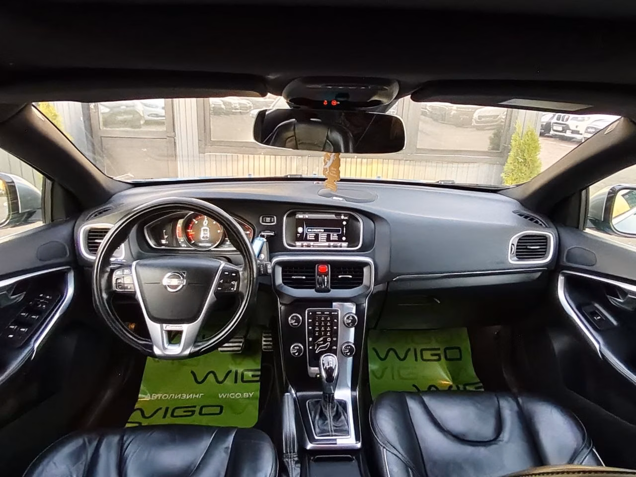 Volvo V40 фото 11