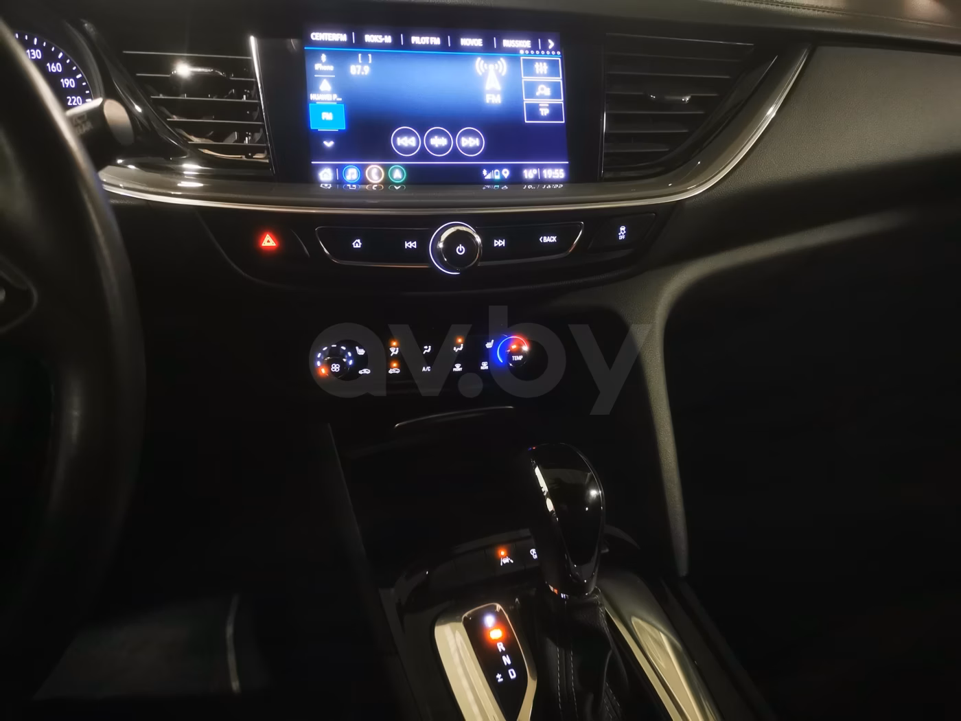 Opel Insignia фото 8