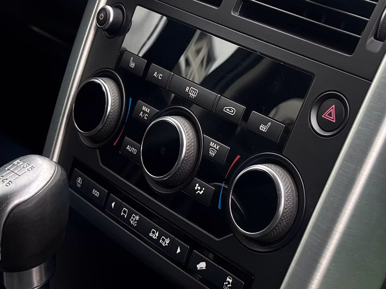 Land Rover Discovery Sport фото 16