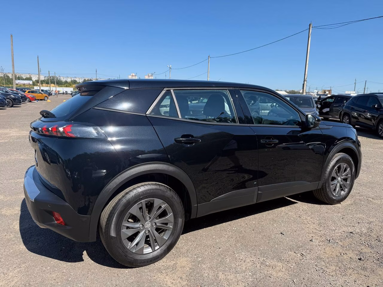 Peugeot 2008 фото 15