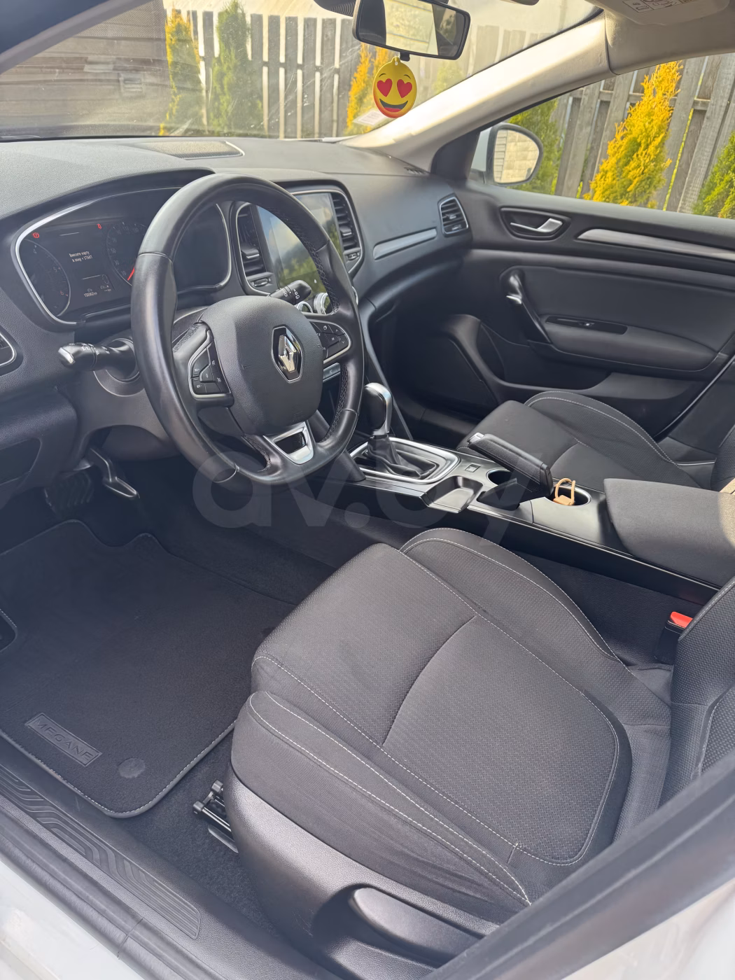 Renault Megane фото 10