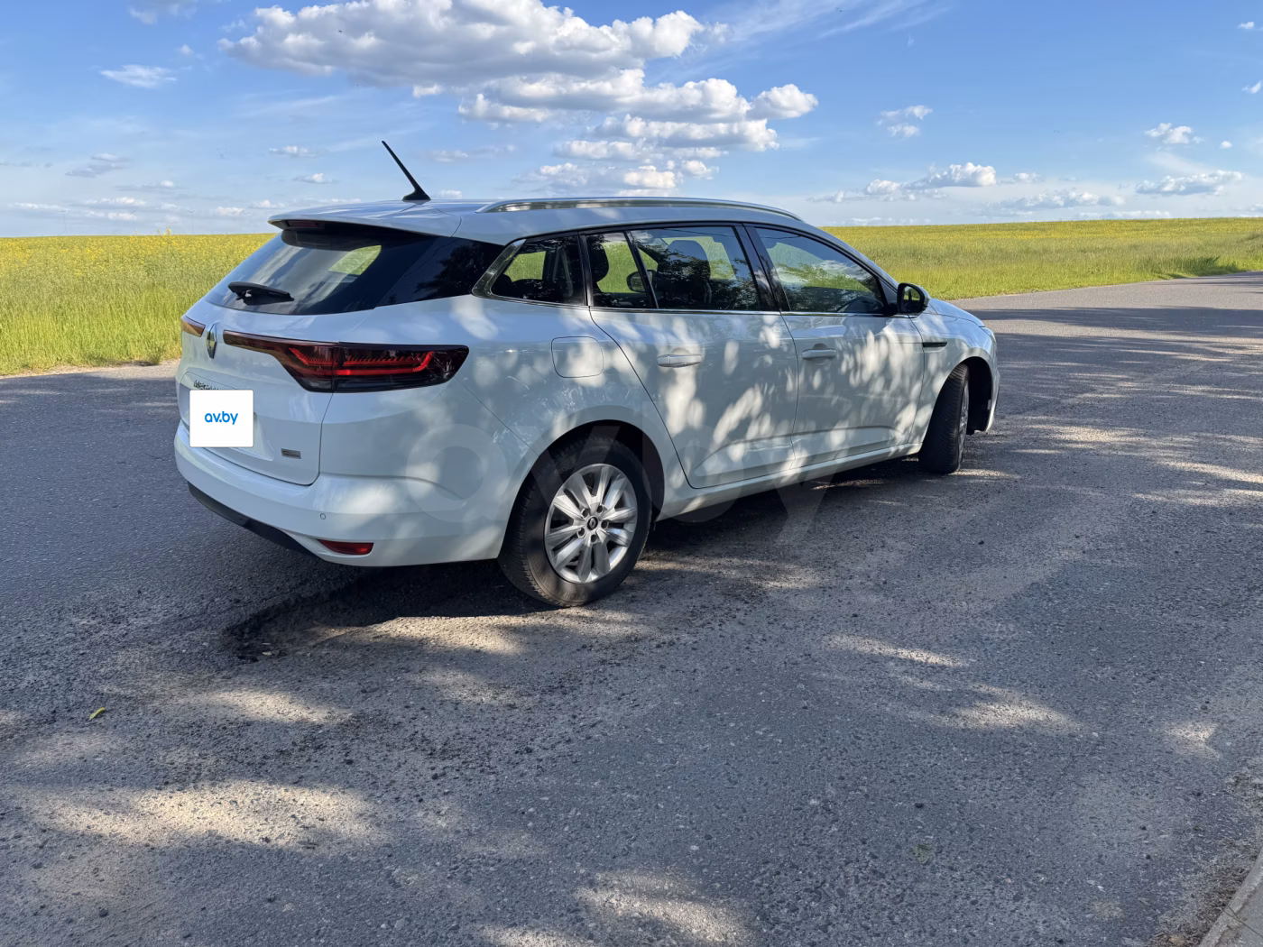 Renault Megane фото 5