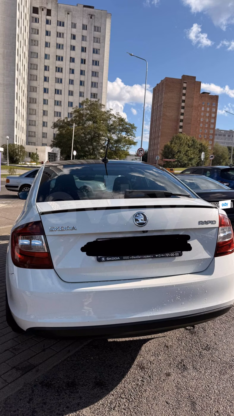 Skoda Rapid фото 10