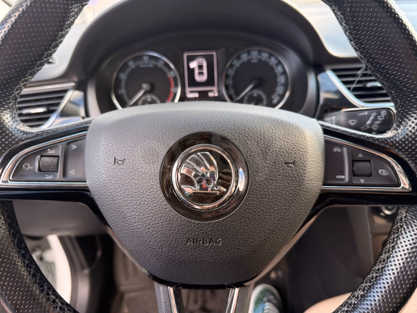 Skoda Rapid фото 11