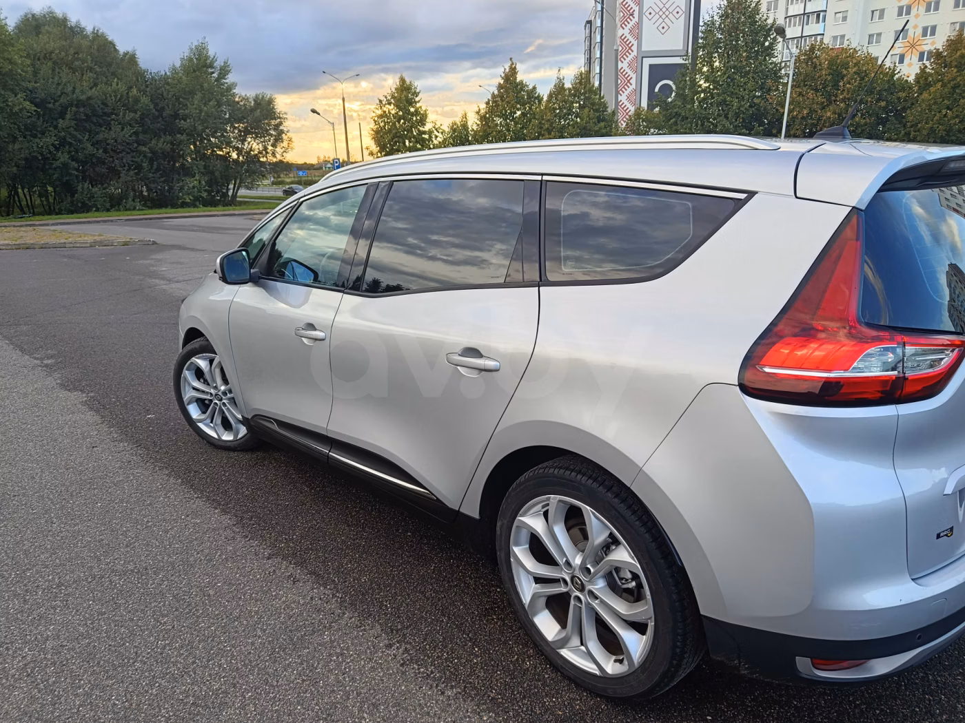 Renault Grand Scenic фото 5