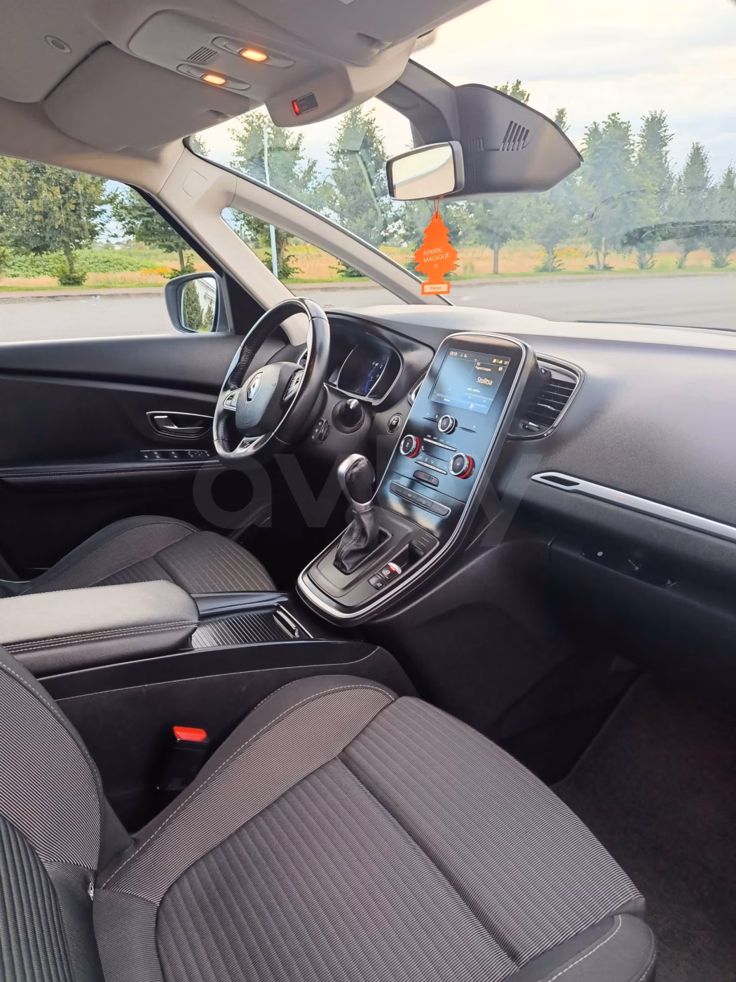 Renault Grand Scenic фото 8