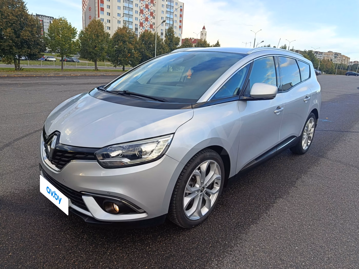 Renault Grand Scenic фото 7