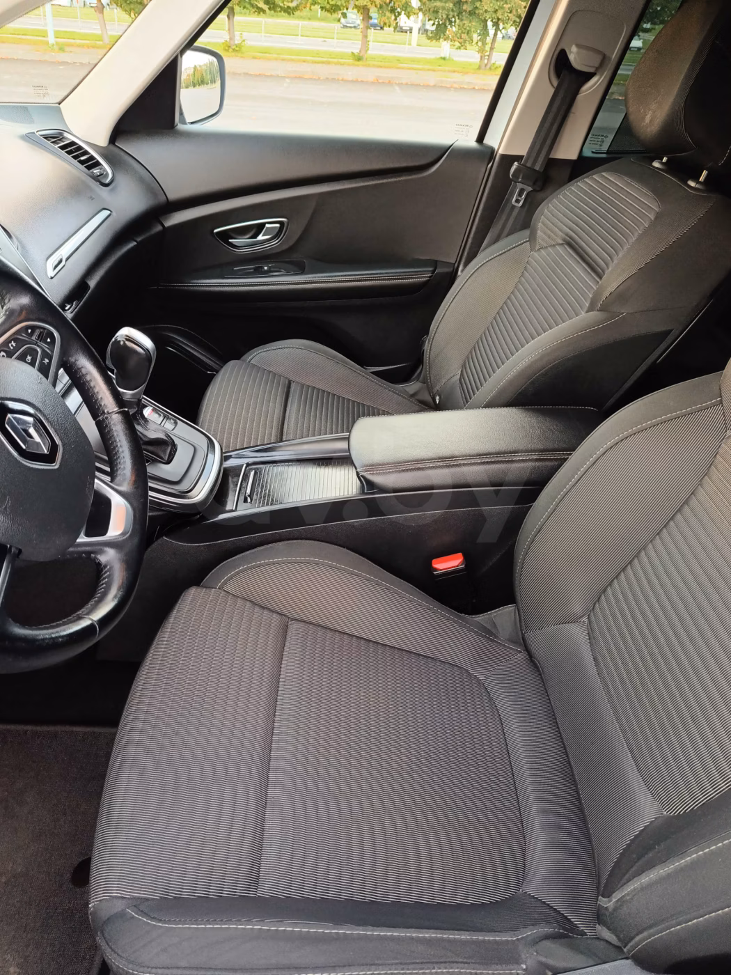 Renault Grand Scenic фото 10