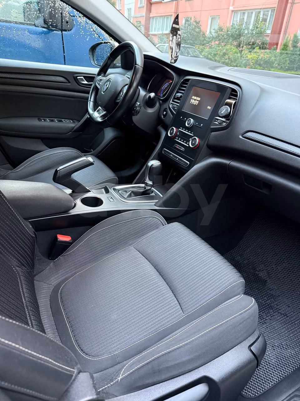 Renault Megane фото 6