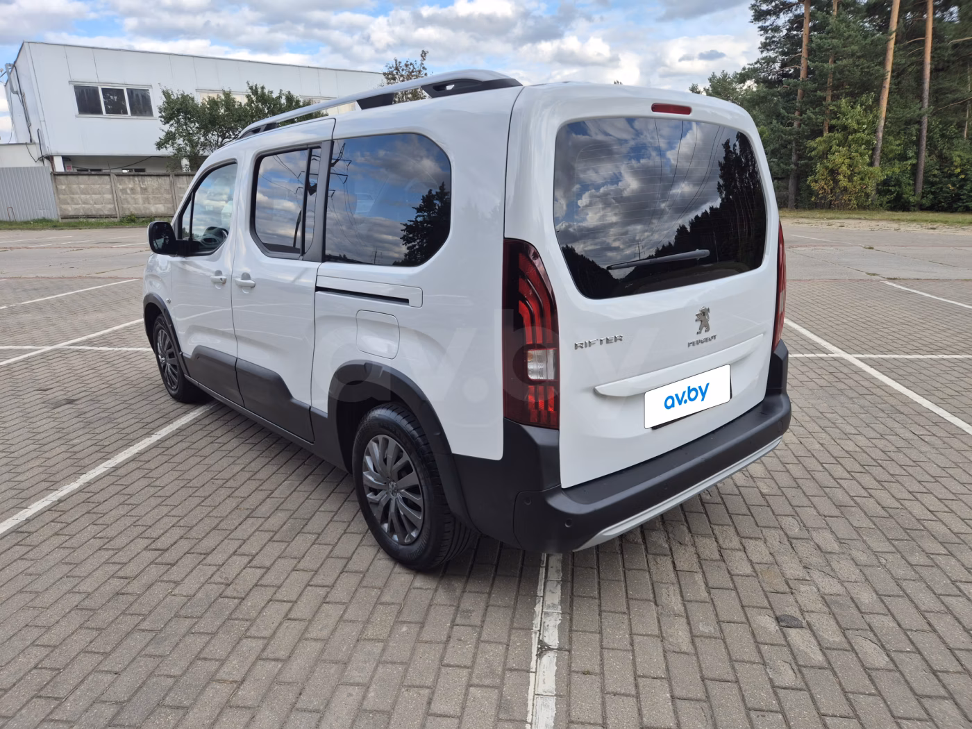 Peugeot Rifter фото 7