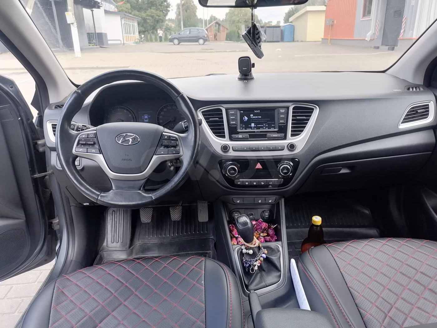 Hyundai Accent фото 8