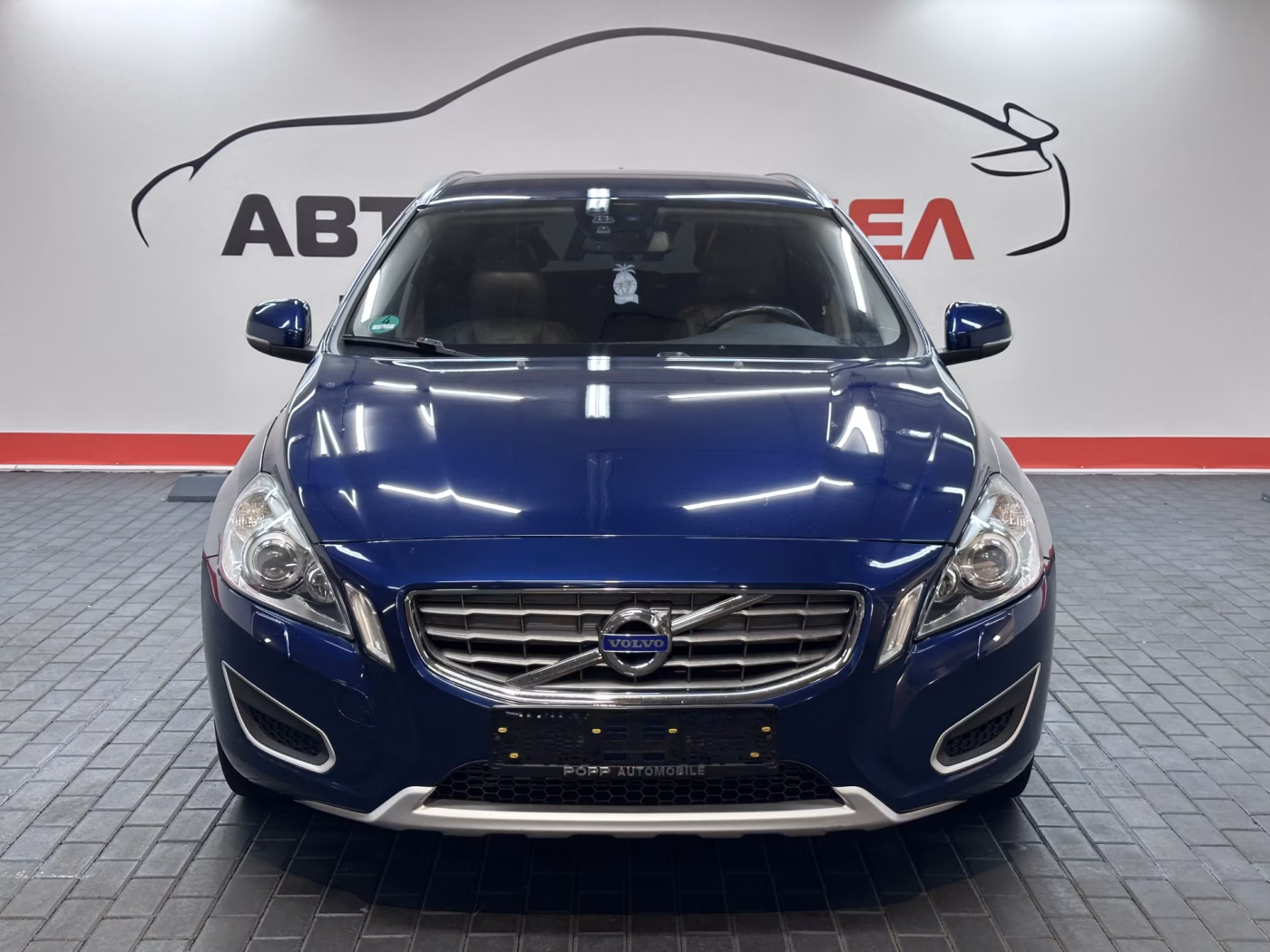 Volvo V60 фото 2
