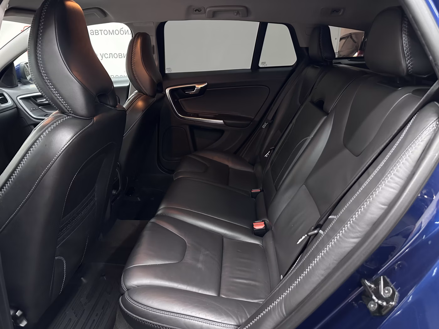 Volvo V60 фото 16