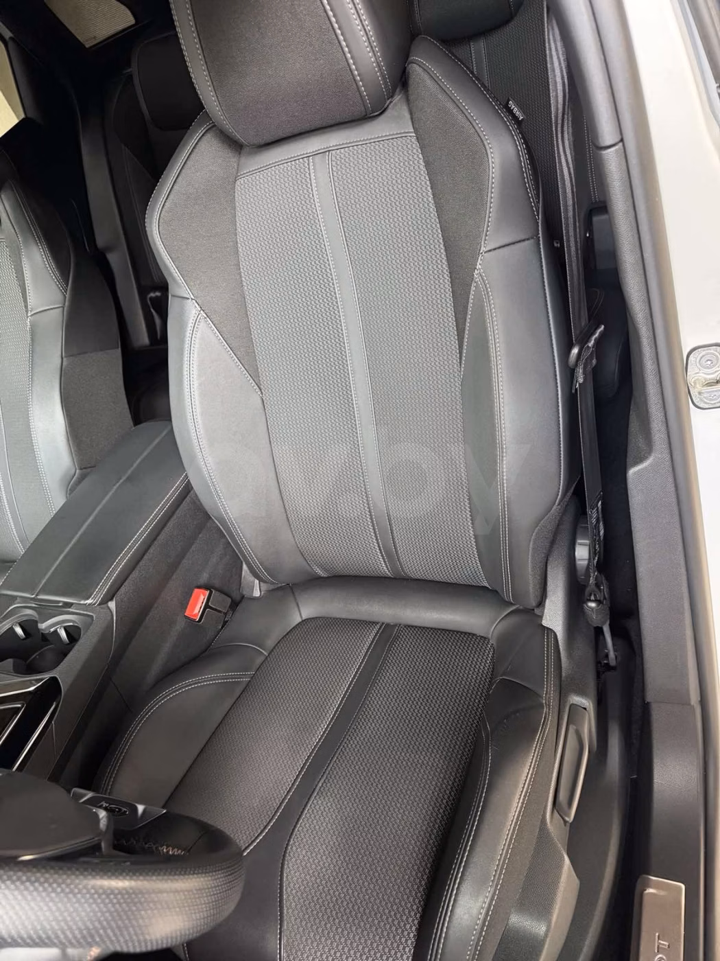 Peugeot 3008 фото 7
