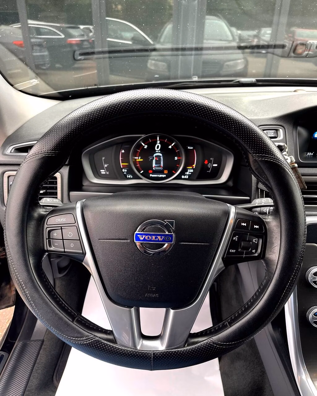 Volvo V70 фото 15