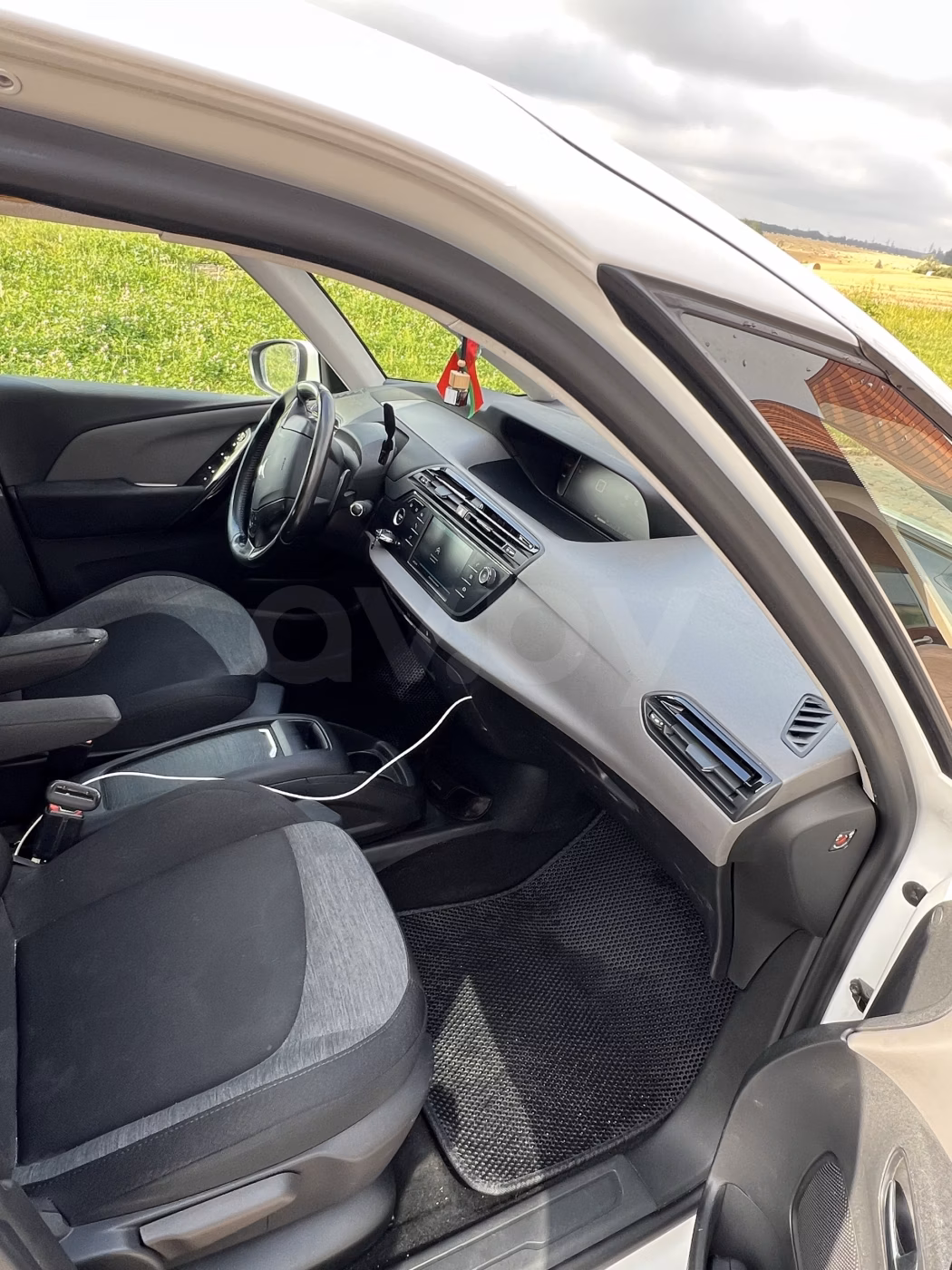 Citroen C4 Picasso фото 9
