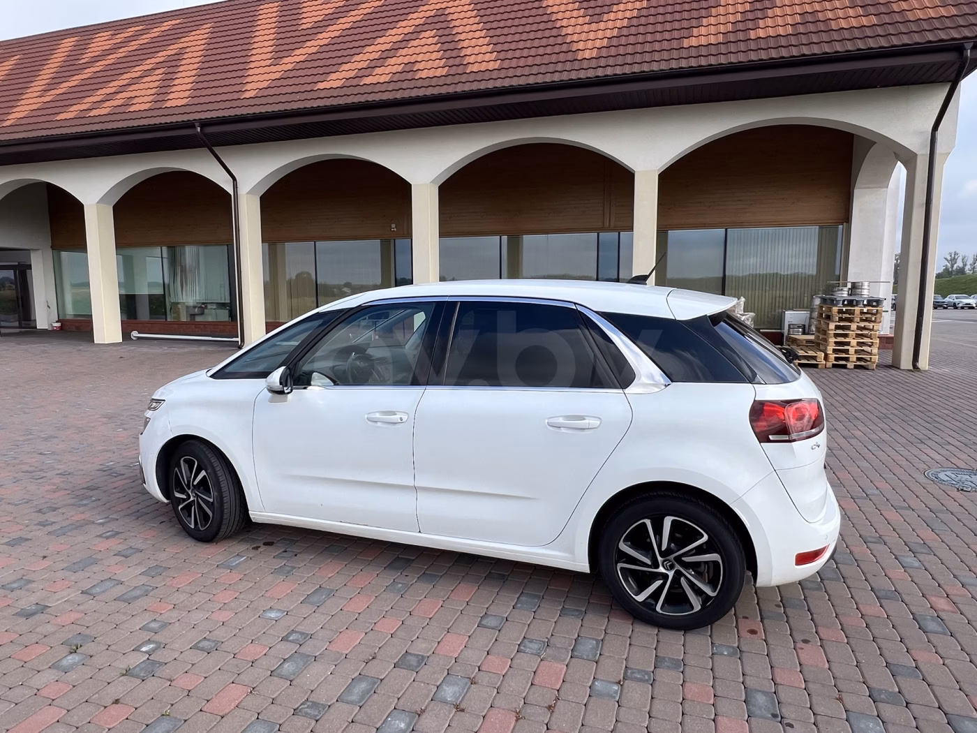 Citroen C4 Picasso фото 8