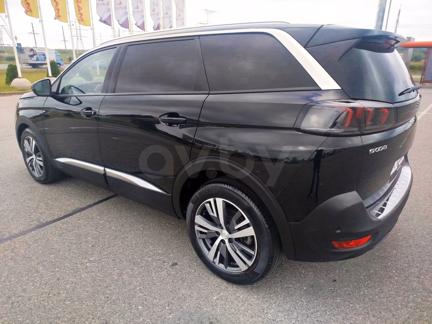Peugeot 5008 фото 10