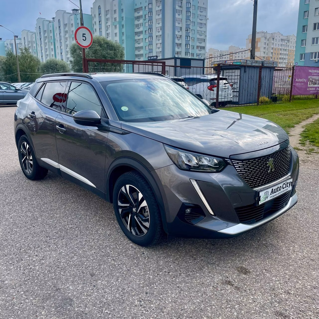 Peugeot 2008 фото 3