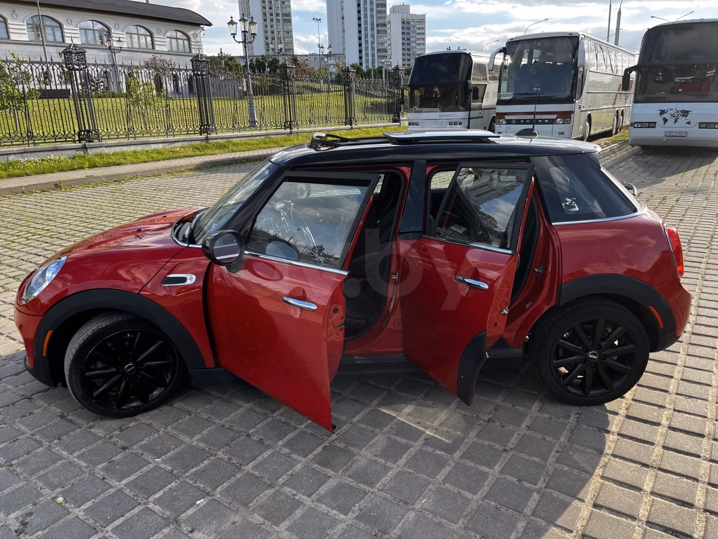 MINI Hatch фото 3