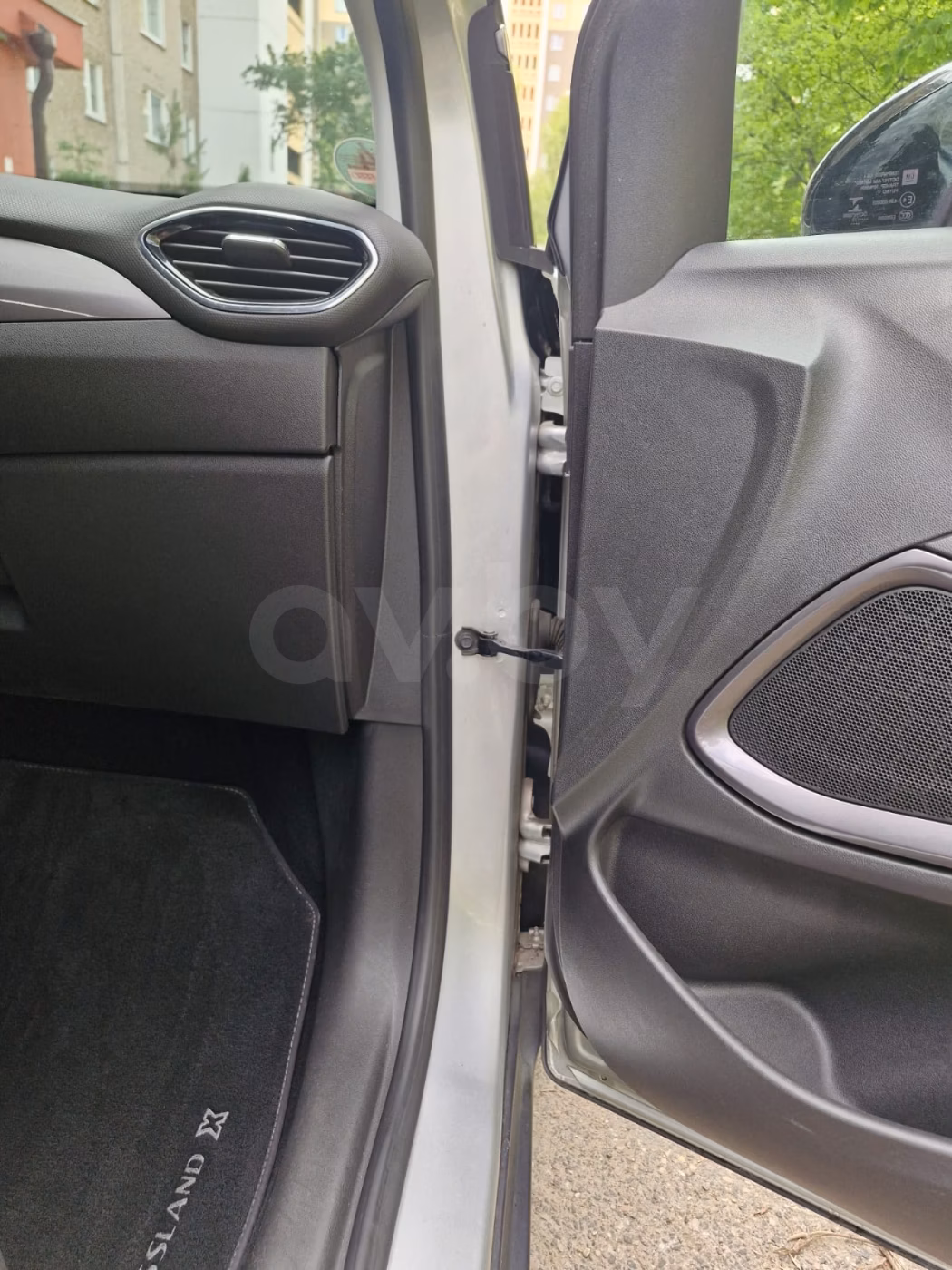 Opel Crossland X фото 15