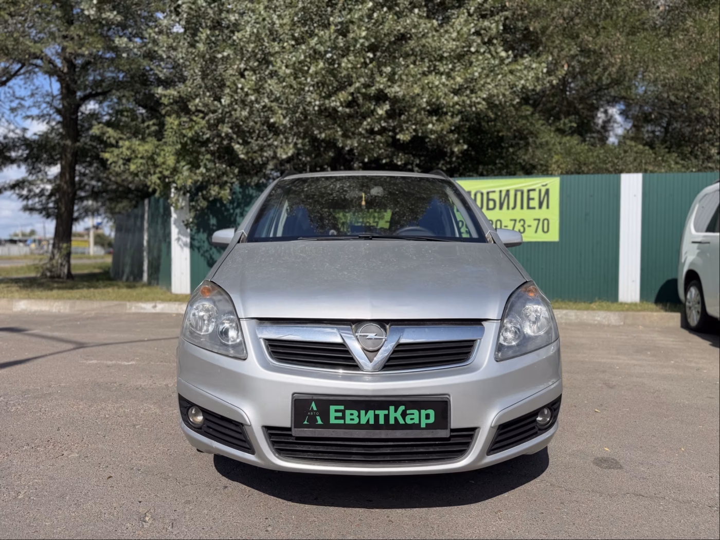 Opel Zafira фото 3